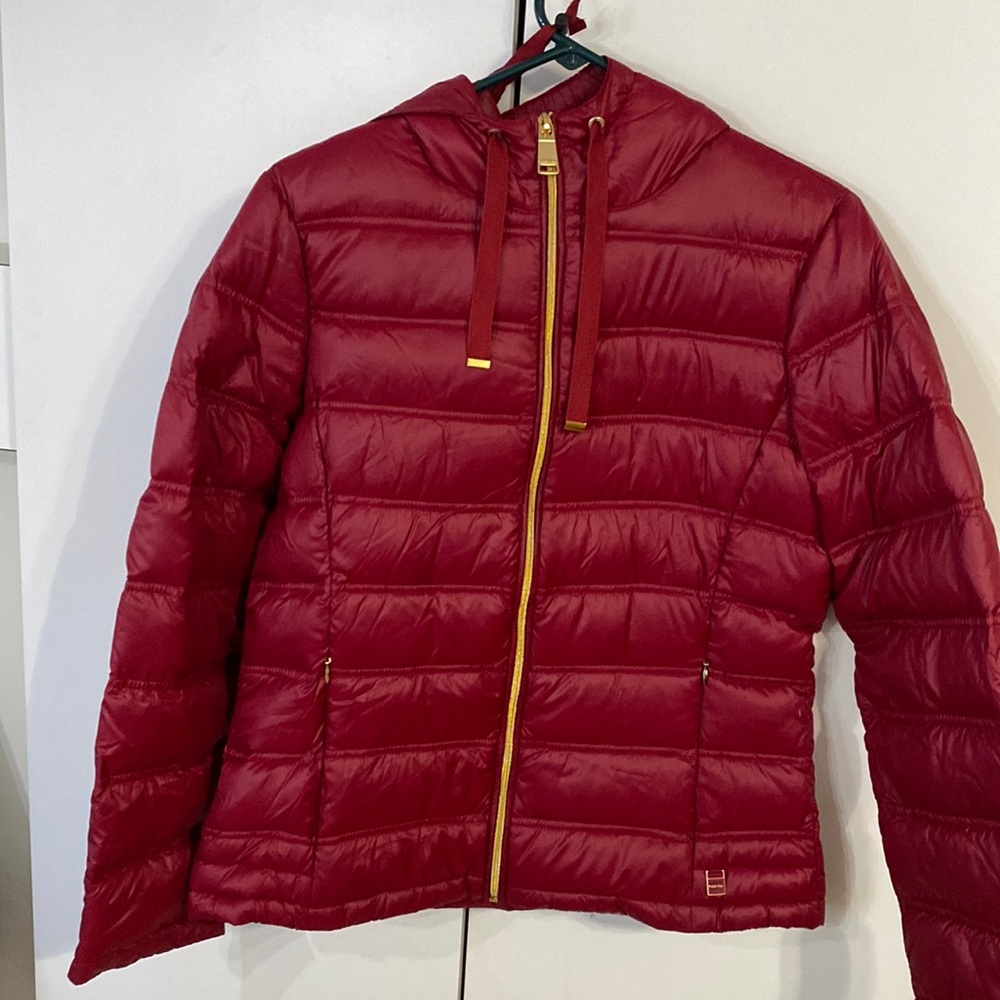 Calvin Klein Packable Lightweight Premium Down Jacket with Hood, Size PM